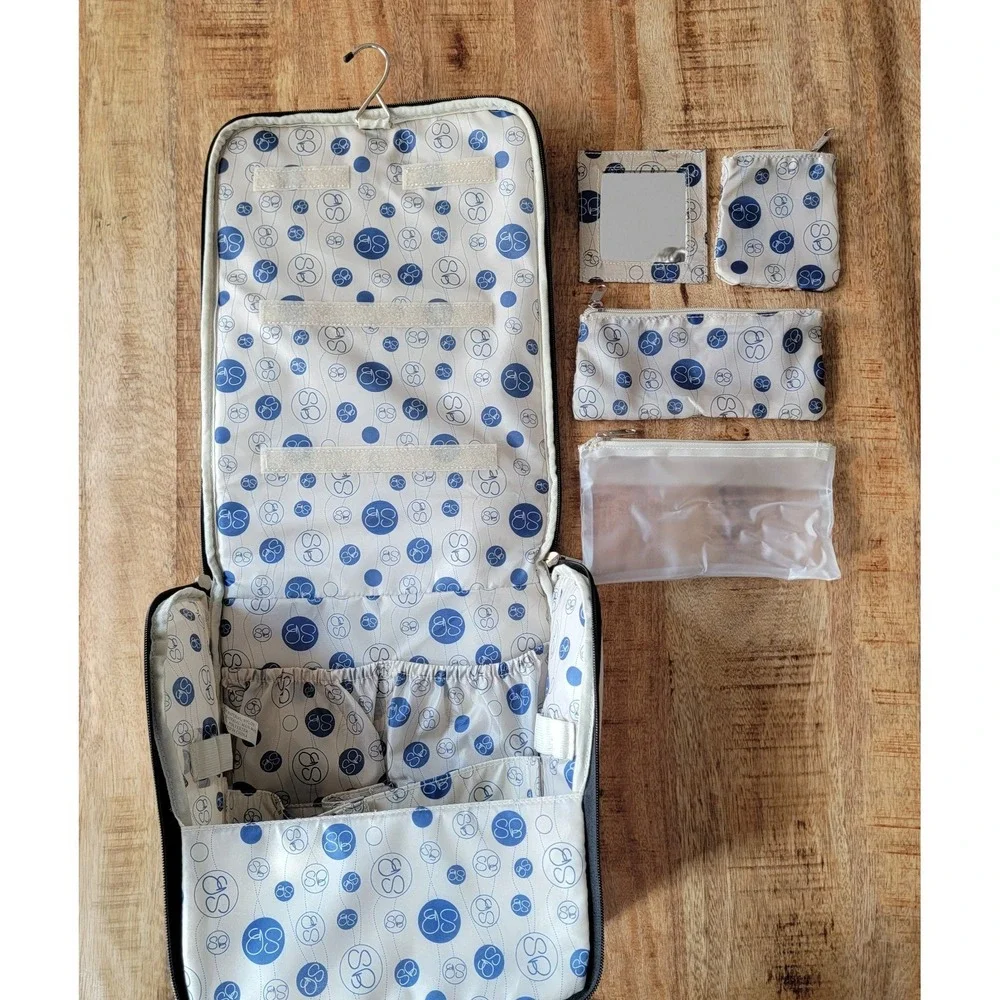 Samantha Brown Gray Nylon Hanging Cosmetic Travel Toiletry Case Organizer Bag‎